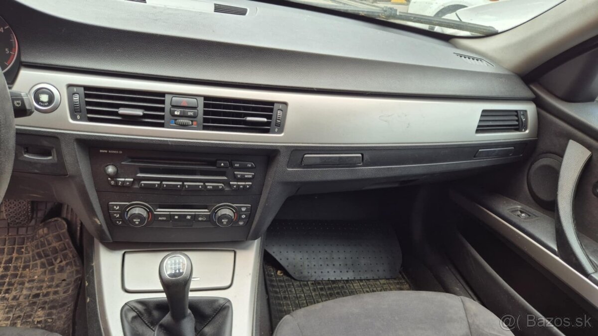 BMW I E87 318D 2,0D 90kw - 10