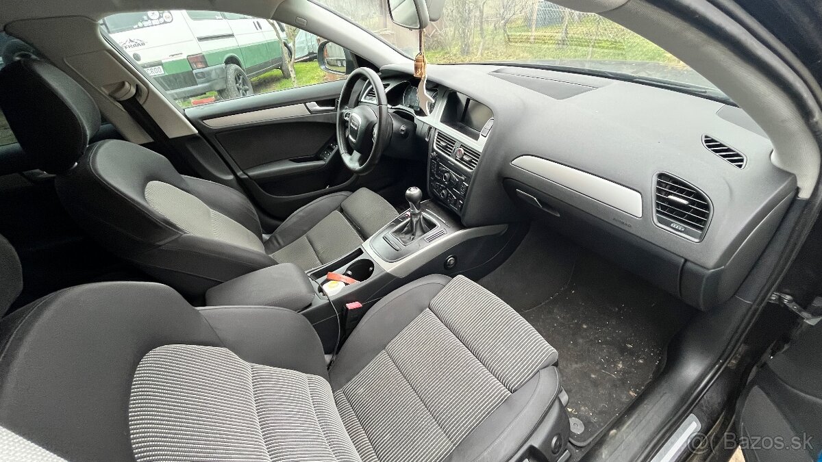 Audi A4 b8 2.0 TDi sedan - 10