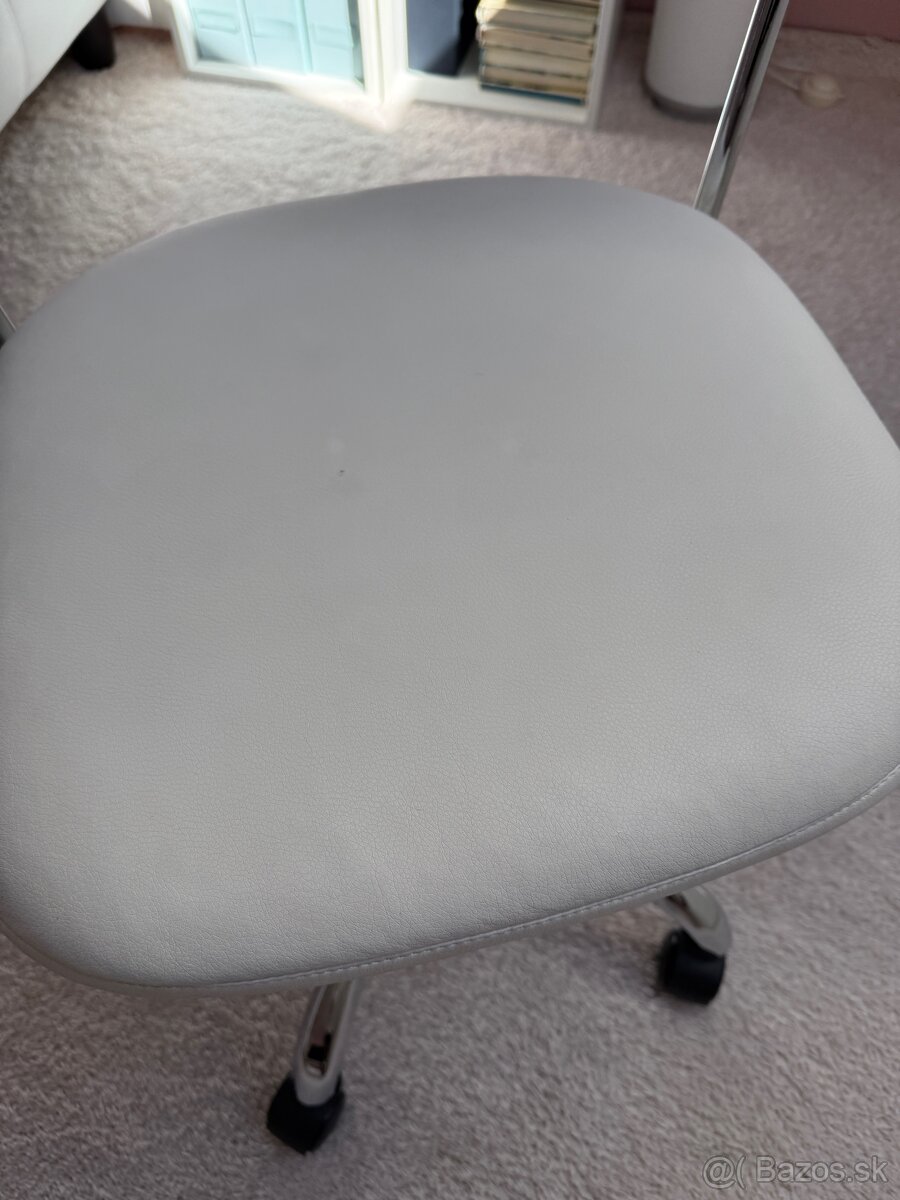 Stolička - 10