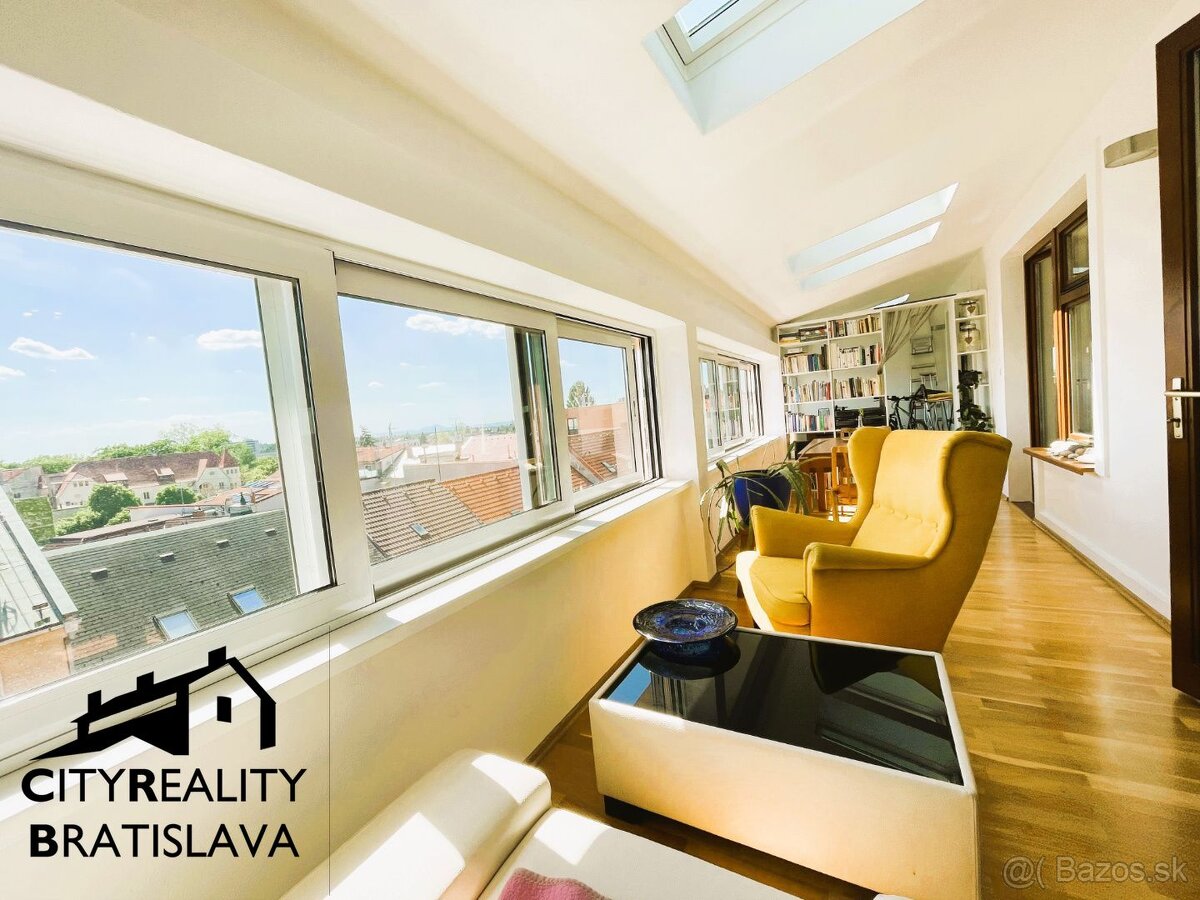 Výnimočný 3-izbový byt s veľkou presklenou terasou v srdci P - 10