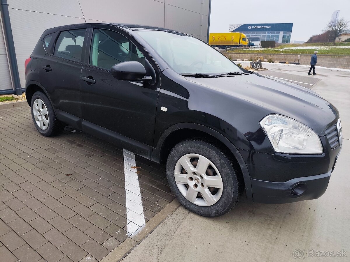 Nissan Qashqai 1.6 - 10