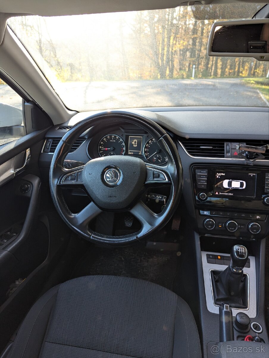 Škoda Octavia 3 2.0tdi 110kW M6 - 10