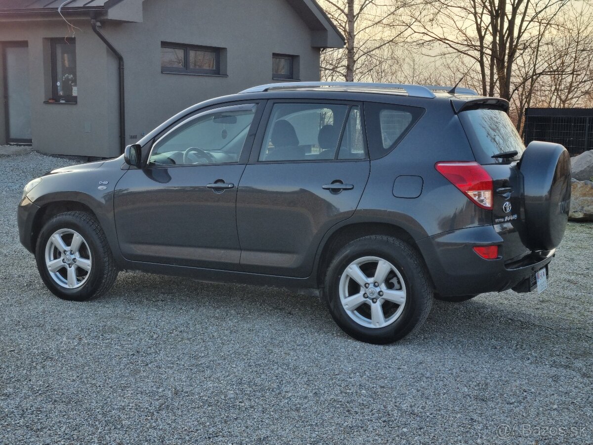 TOYOTA RAV 4 2,2D4D 4x4 - 10