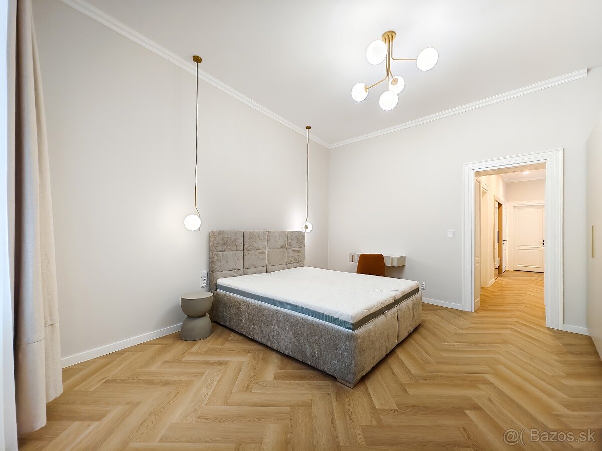 Exkluzívny zrekonštruovaný trojizbový staromestský byt. - 10