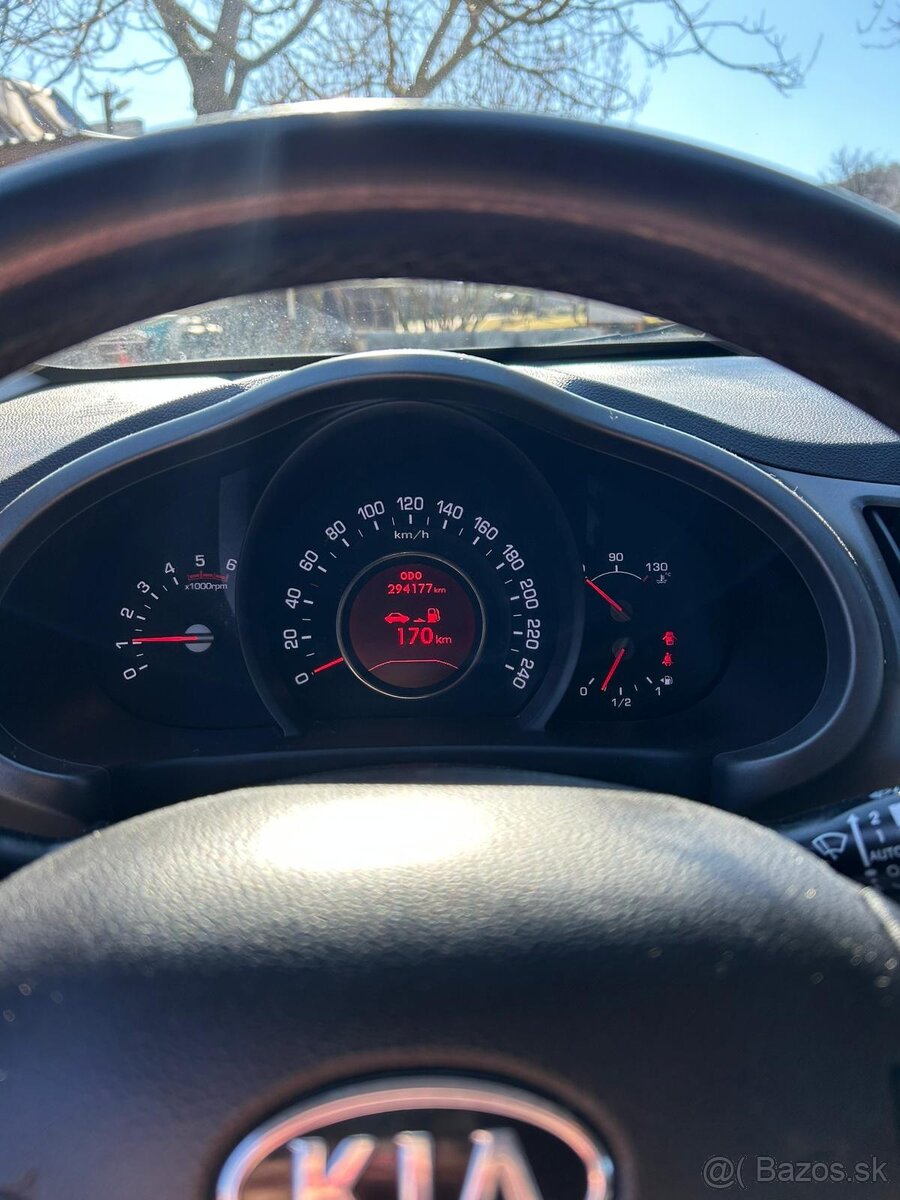 kia Sportage III 2.0 CRDI 4x4 - 10