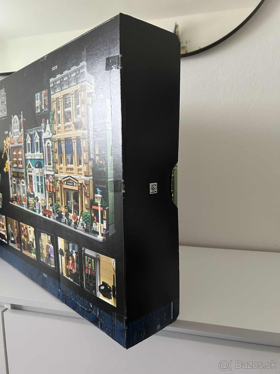LEGO Icons 10278 Police Station / Policajná stanica - 10