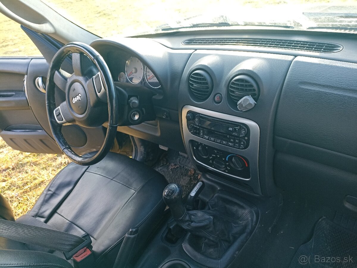 Jeep cherokee kj 2,5 CRD 4x4 - 10