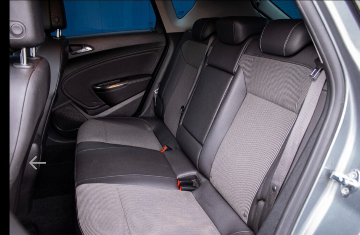 Opel Astra 1.4 Turbo - 10