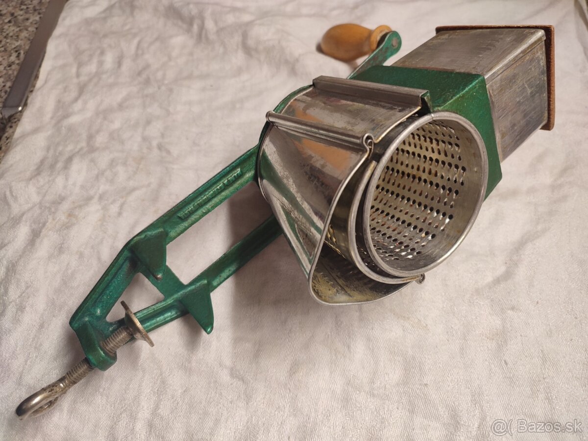 Prdám mlynček na mäso a na orechy - 10