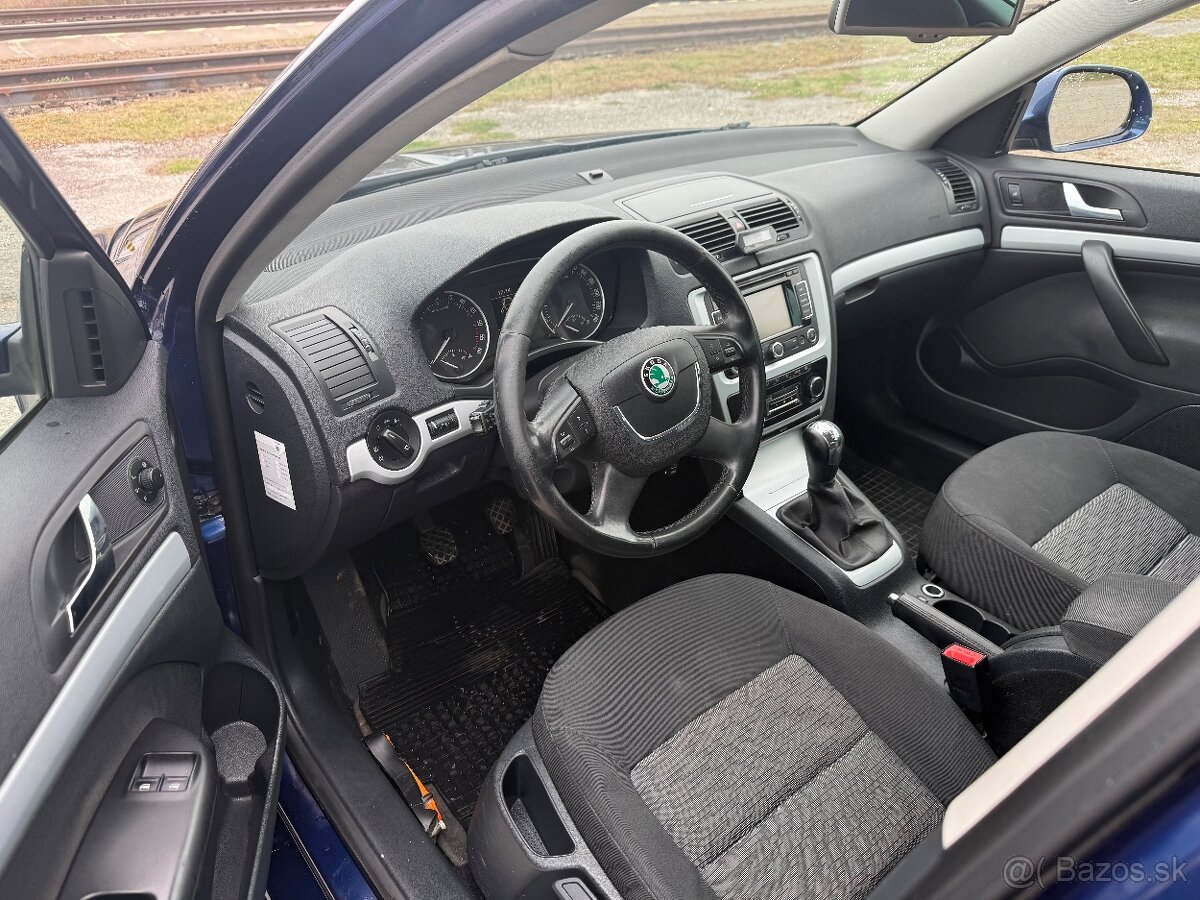 Škoda Octavia 1.6 TDI - 10