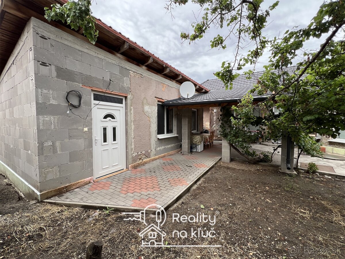 Na predaj dva rodinné domy nachádzajúce sa na jednom pozemku - 10