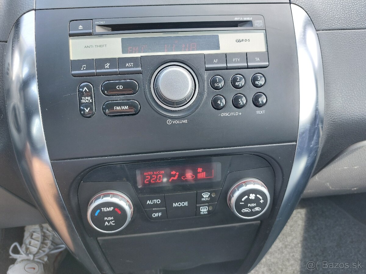 Suzuki SX4 1.6 benzín 4x4 - 10