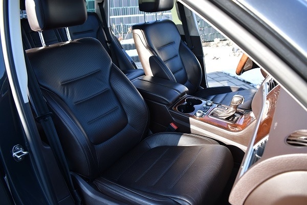 Predám VW Touareg 3.0 - 10