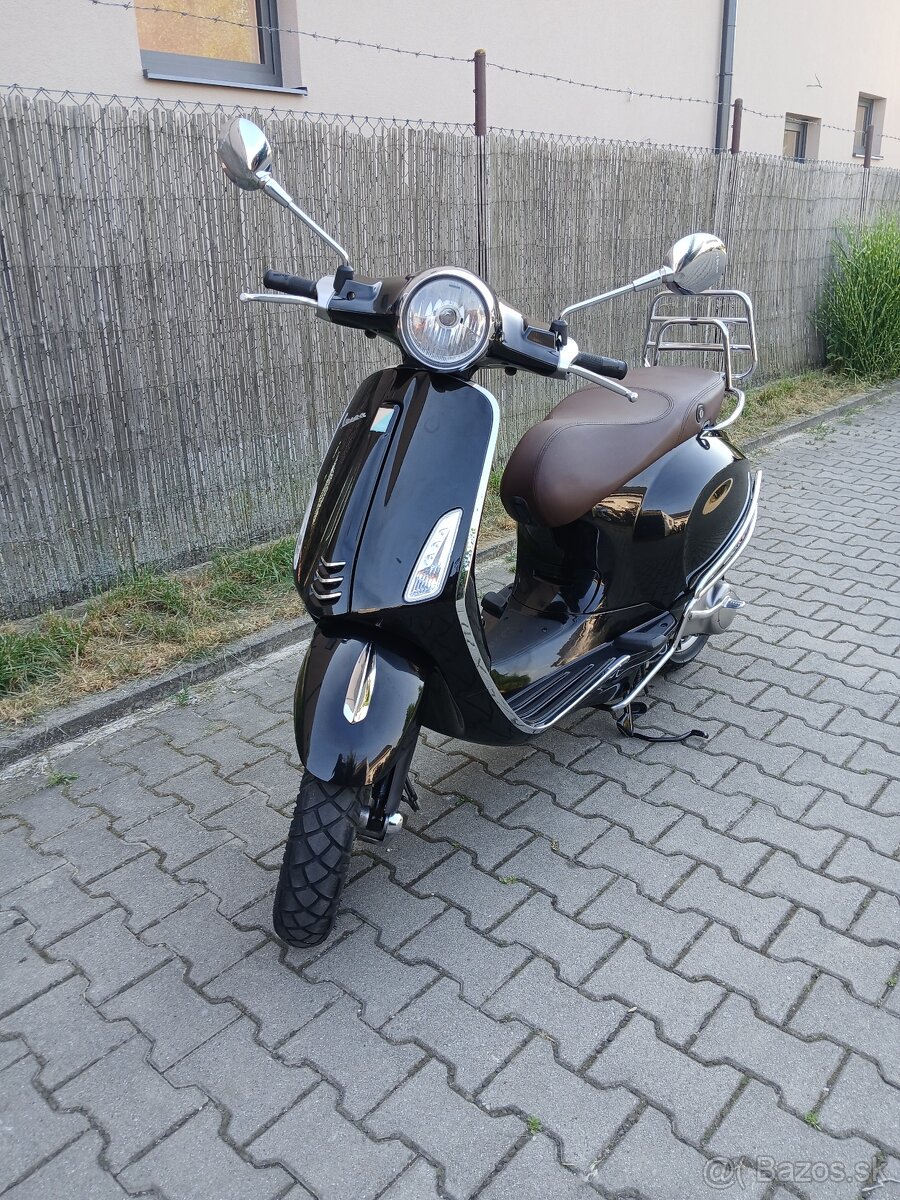 Piaggio Vespa Primavera 50 - 10