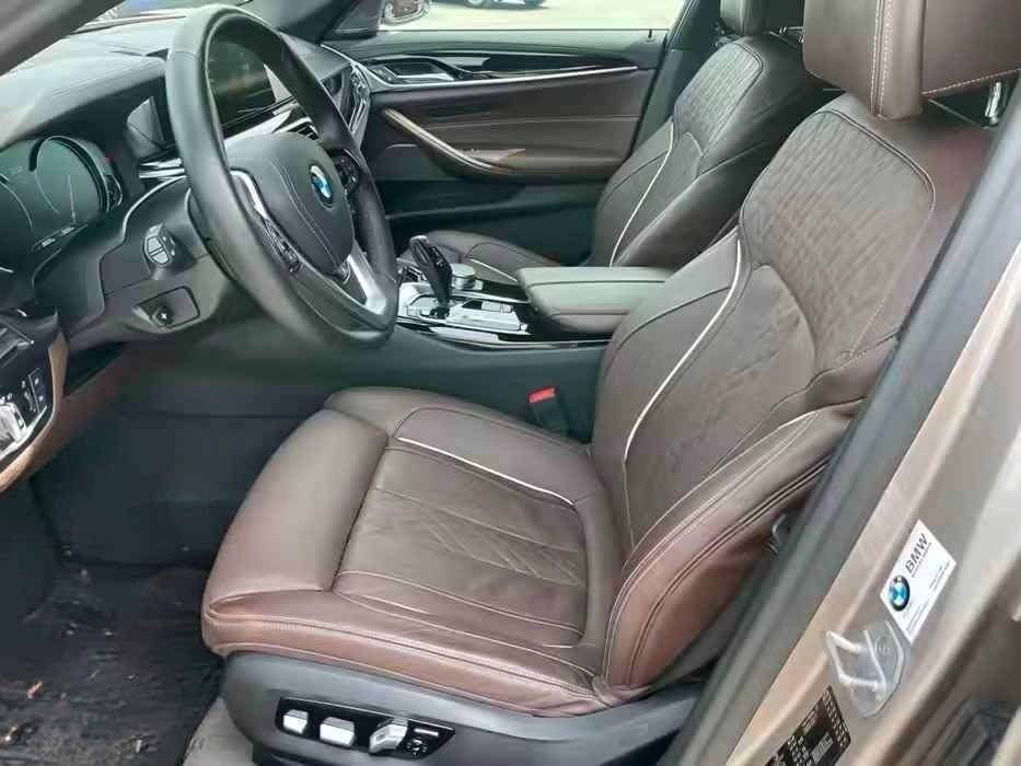 BMW Rad 5 Touring 530d xDrive A/T - 10