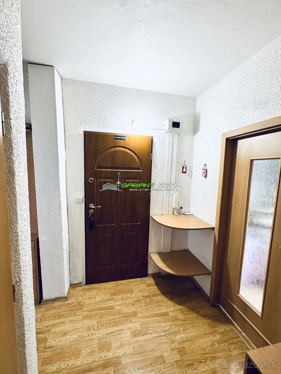 Prenájom 2-izb. byt, 52 m2, loggia, Hviezdoslavova ul. - 10