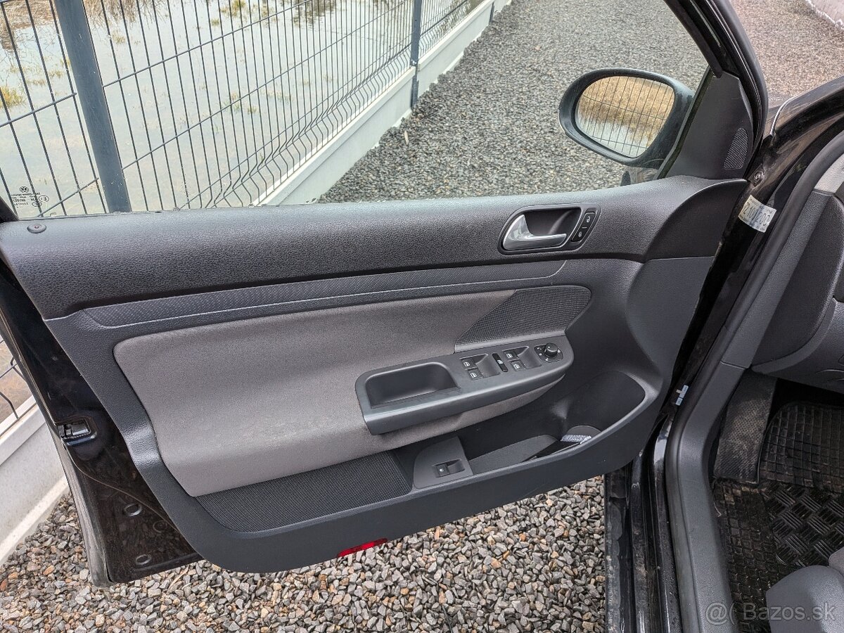 Predam VW Golf 1.6 benzin 75kW 6AT - 10