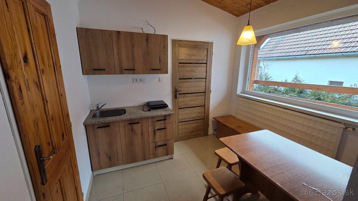 Trojizbový byt na prenájom - 10