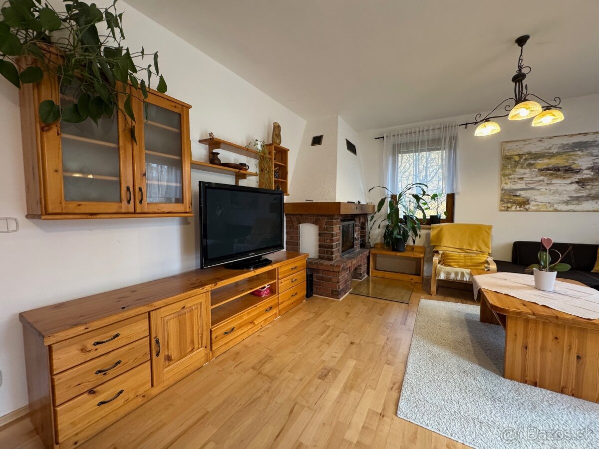 ✨ NA PREDAJ: Rodinný dom len 4 km od Piešťan - 10