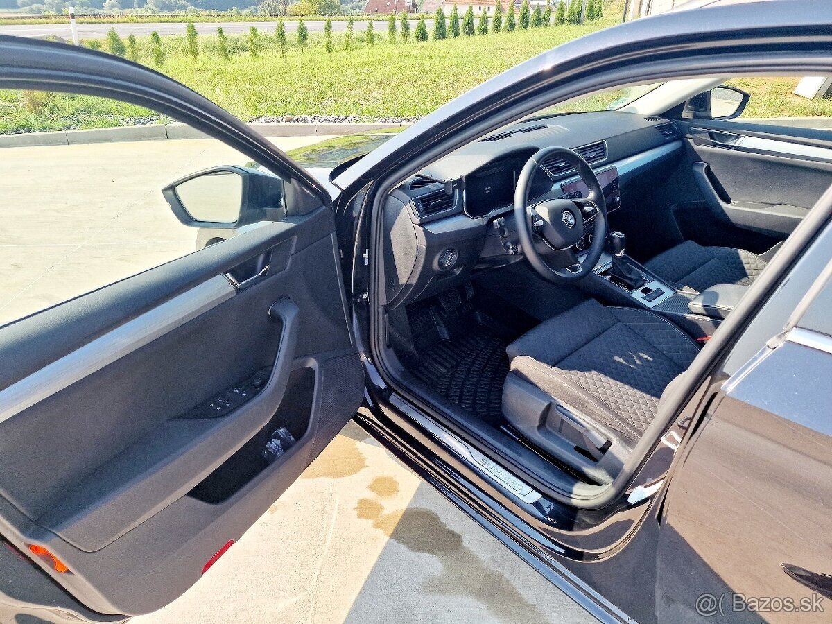 Škoda Superb Combi 2.0 TDI SCR Ambition DSG - 10