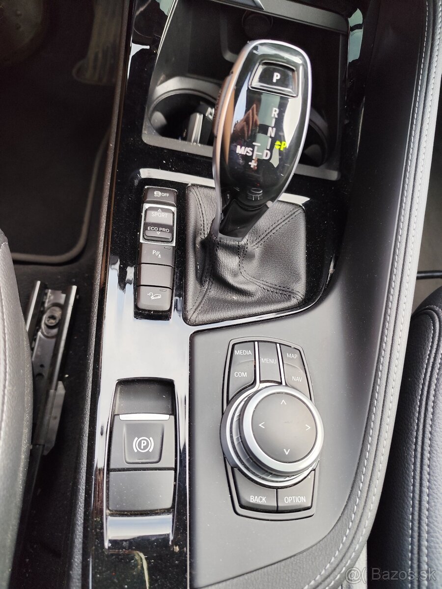 BMW X1 xDrive 20d A/T - 10