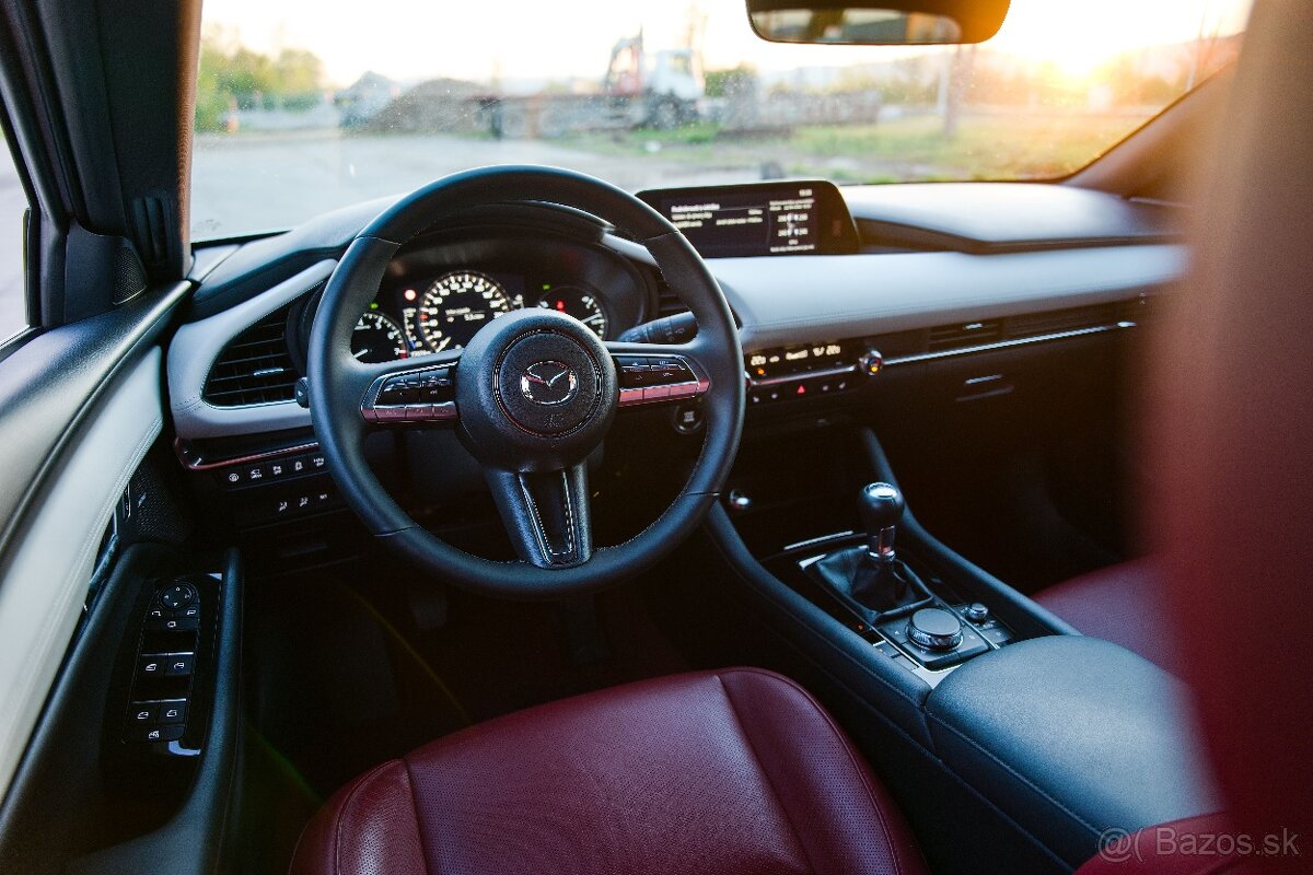 Mazda 3 2.0 SkyactivX Anniversary Edition 100th - 10