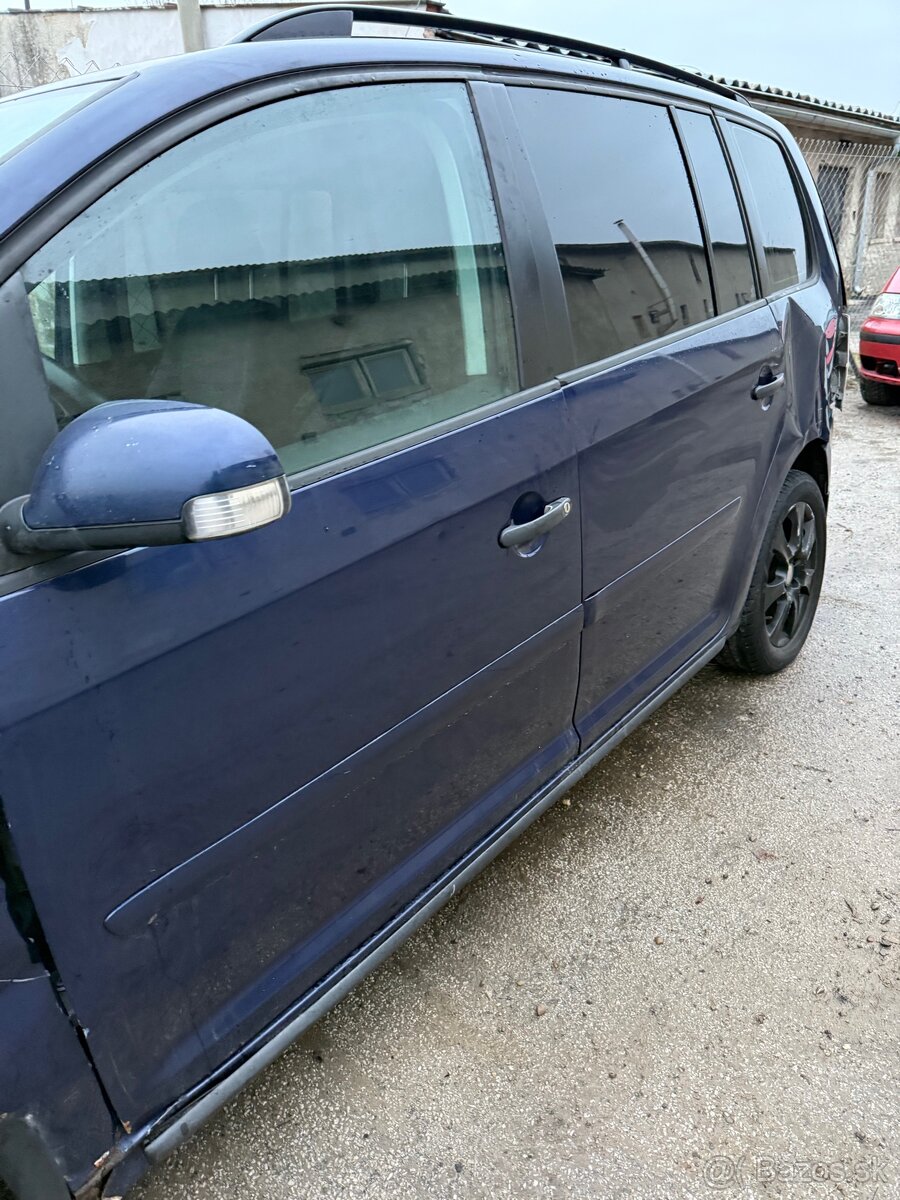 Vw Touran 1.9tdi BLS - 10