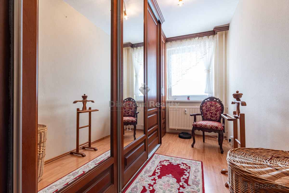 NA PREDAJ 4 IZBOVÝ BYT (79m2 + LOGGIA) S VÝNIMOČNÝM DIZAJNOM - 10