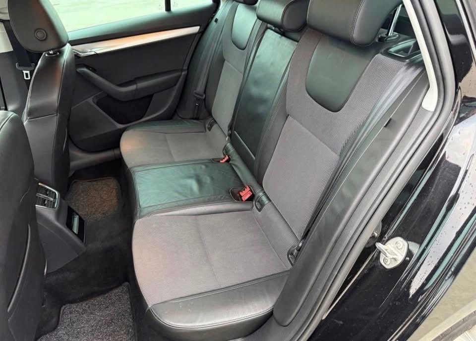 Škoda Octavia Combi 1.6 TDI 115k Ambition DSG - 10