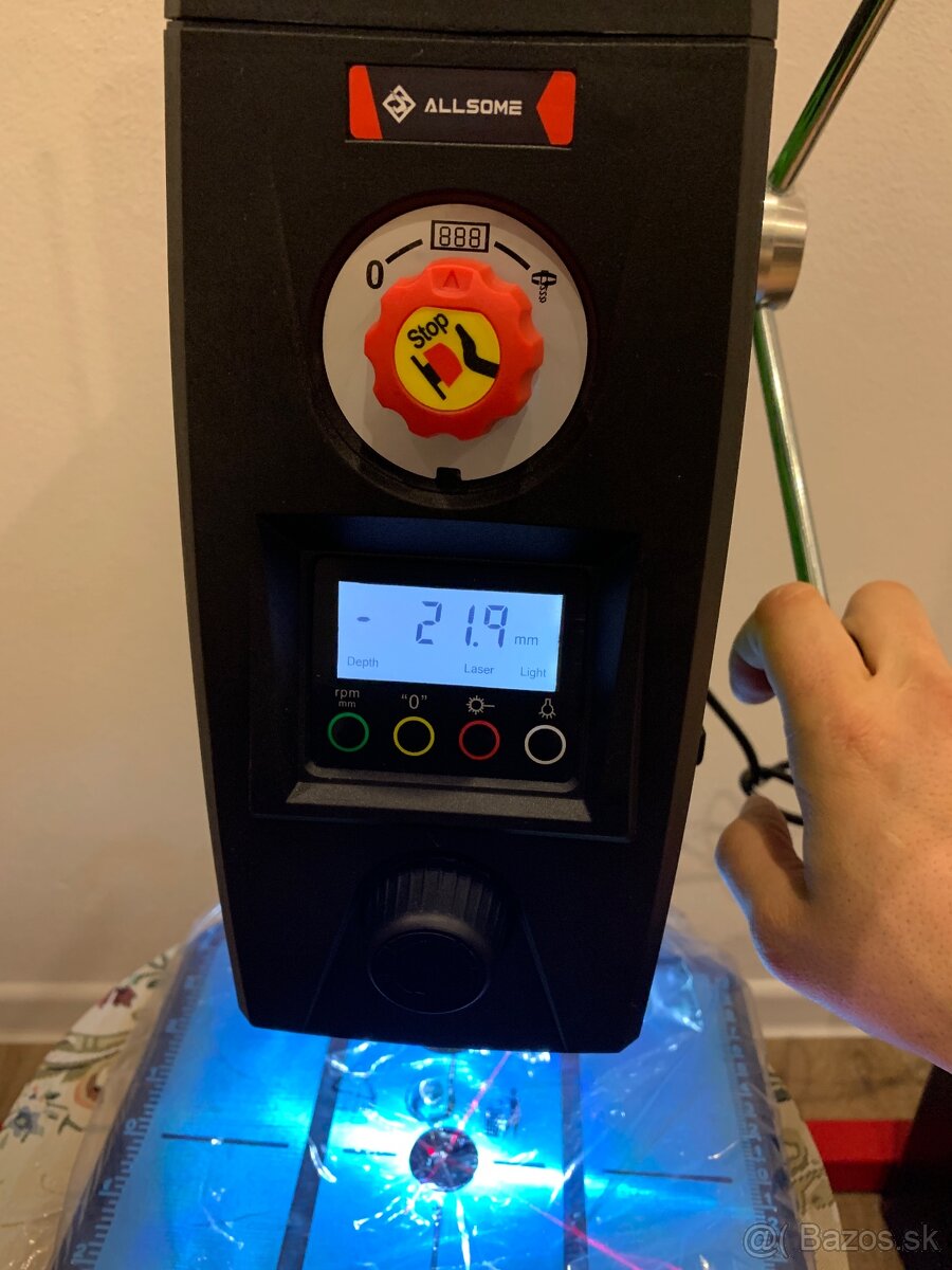 Stojanová vŕtačka 800W - 10