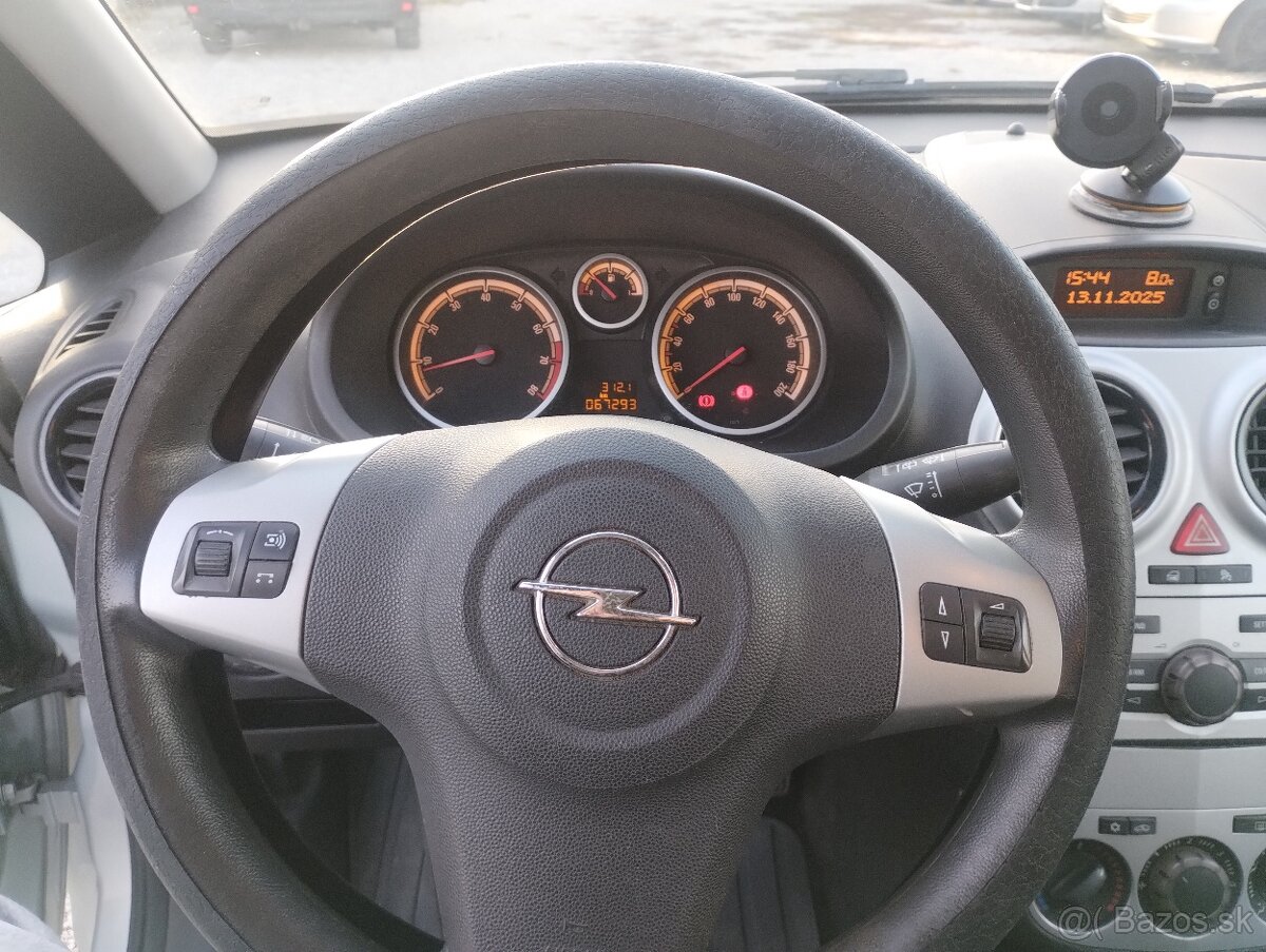 Opel Corsa 1.2 16V - 10