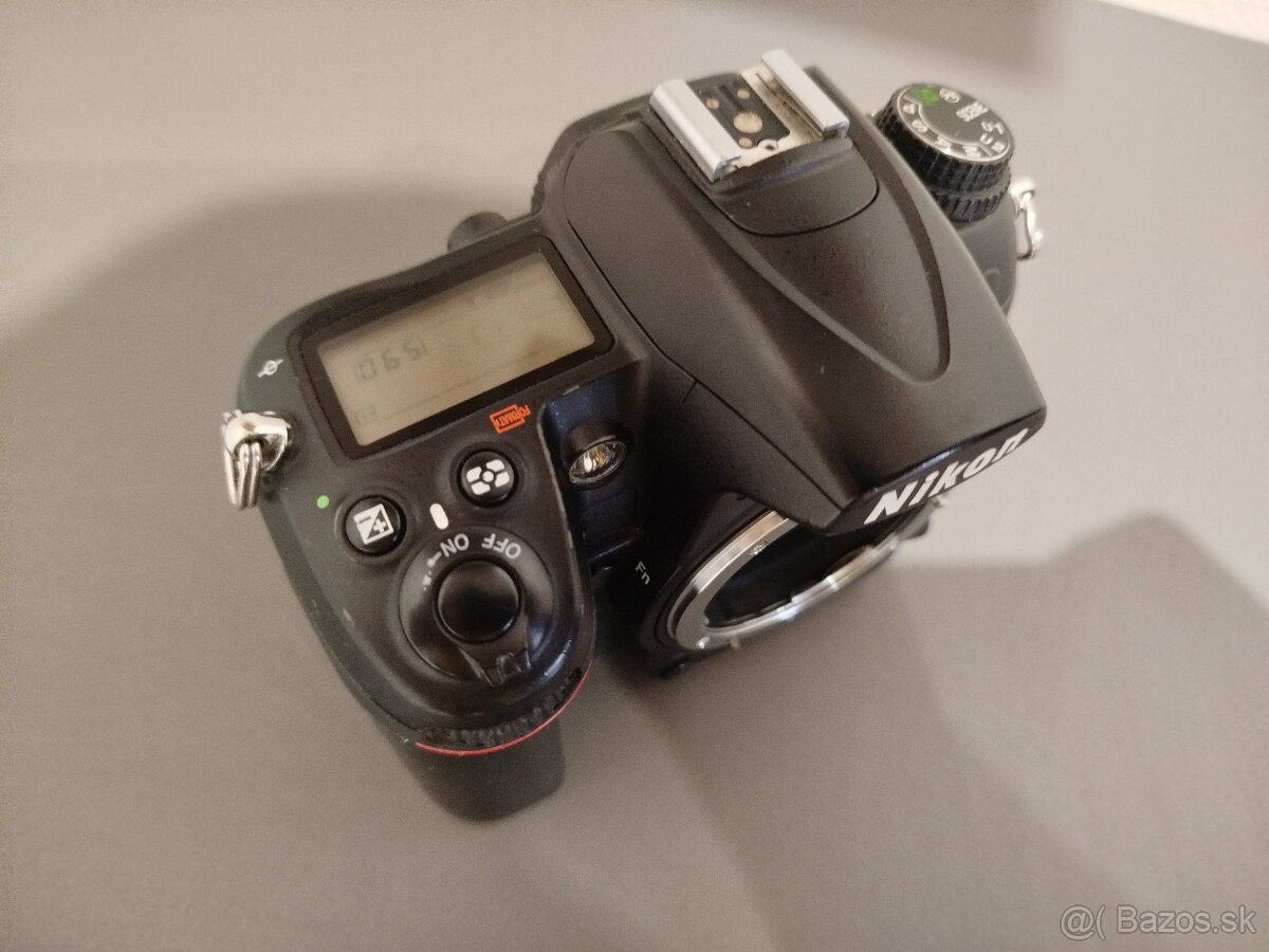 NIKON D7000 - telo - 10