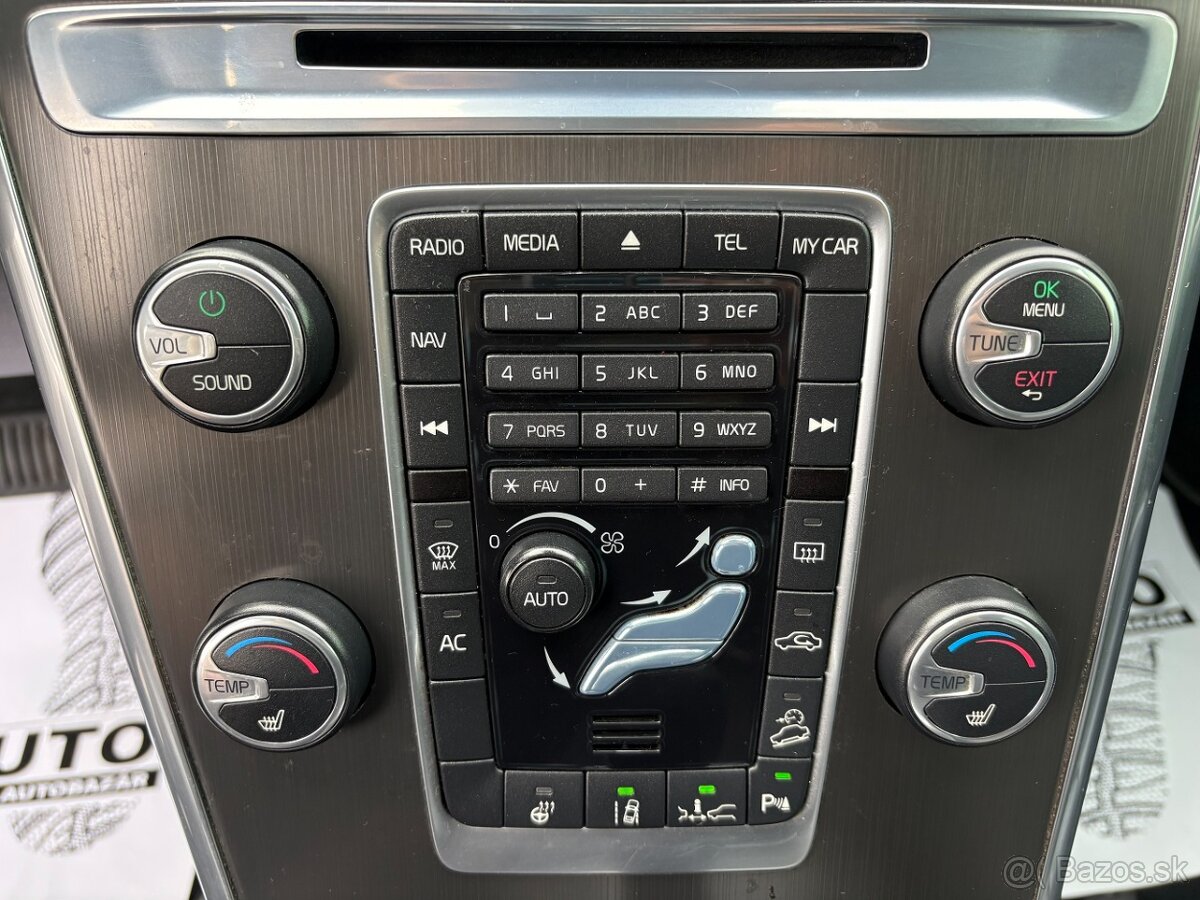 Volvo XC60 D4 AWD 2.4L Summum - 10