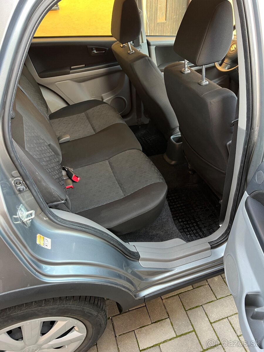 Suzuki Sx4 4x4 benzín kúpené-Sk original-km - 10
