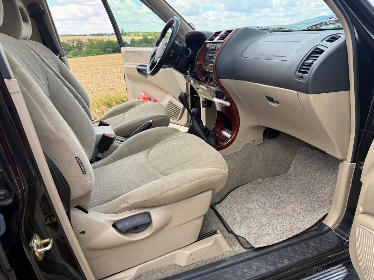 Nissan Terrano - 10