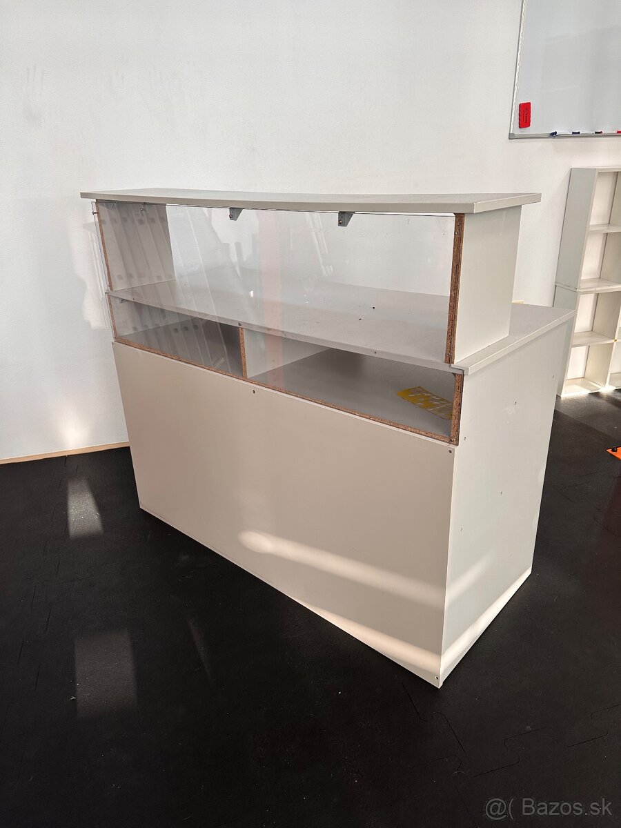 Predajný pult - 10