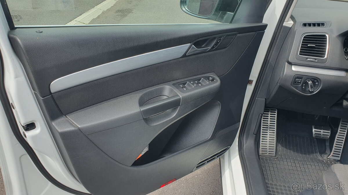 Predám VW Sharan 2.0TDI, 110kW, DSG, facelift 2016 model - 10