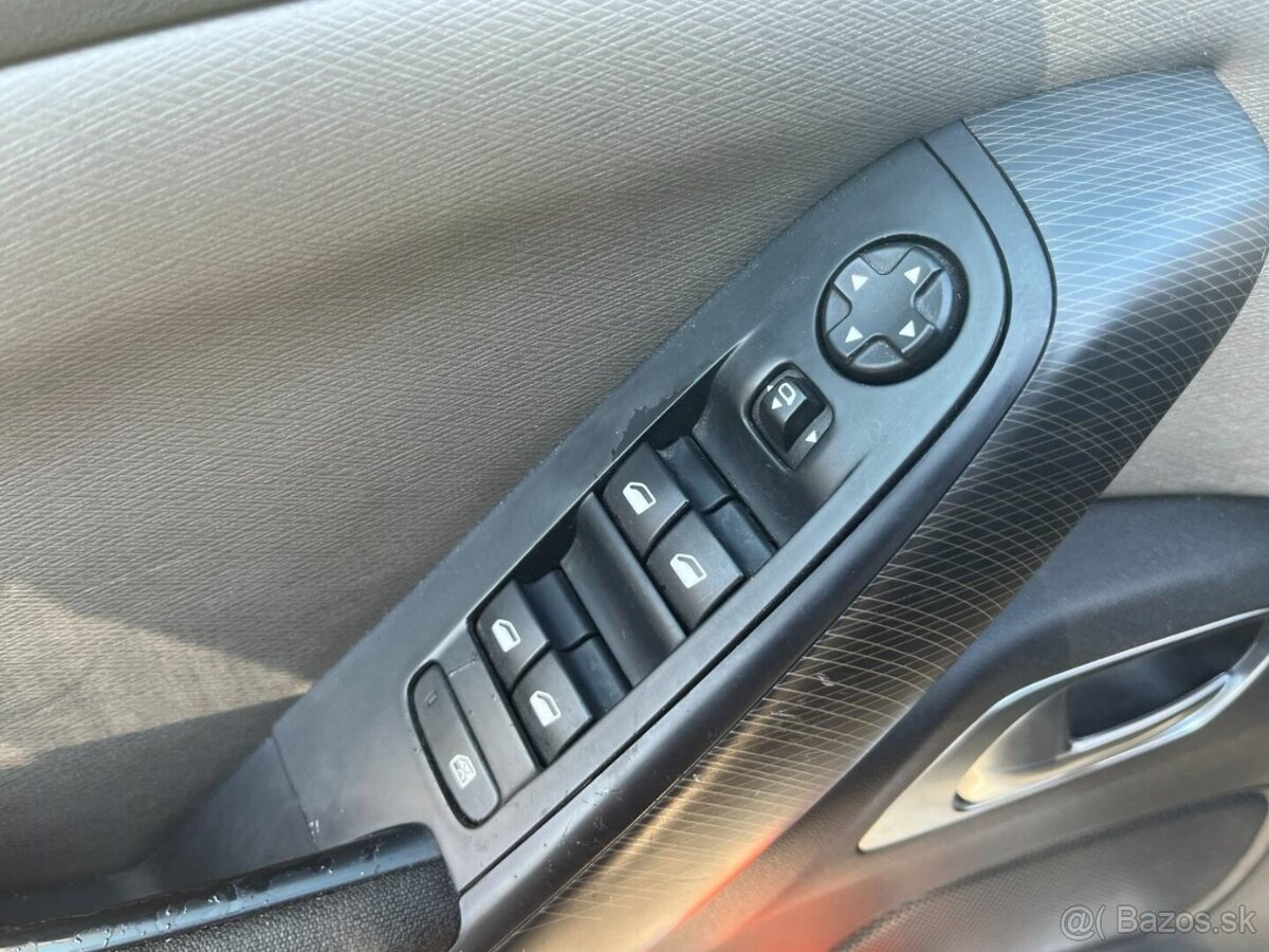 Citroën C4 Picasso 1.6HDi - 10