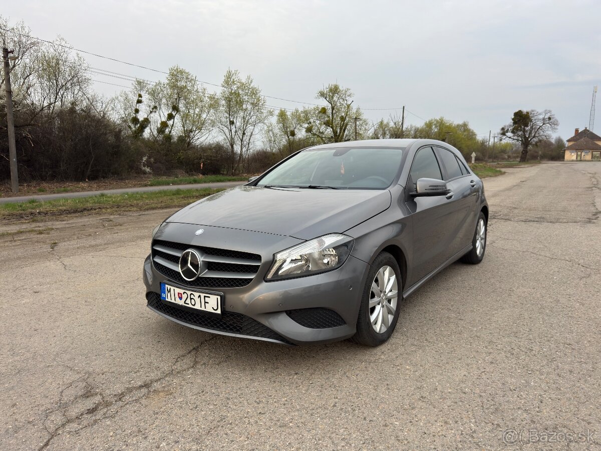 Mercedes-Benz A180 - 10