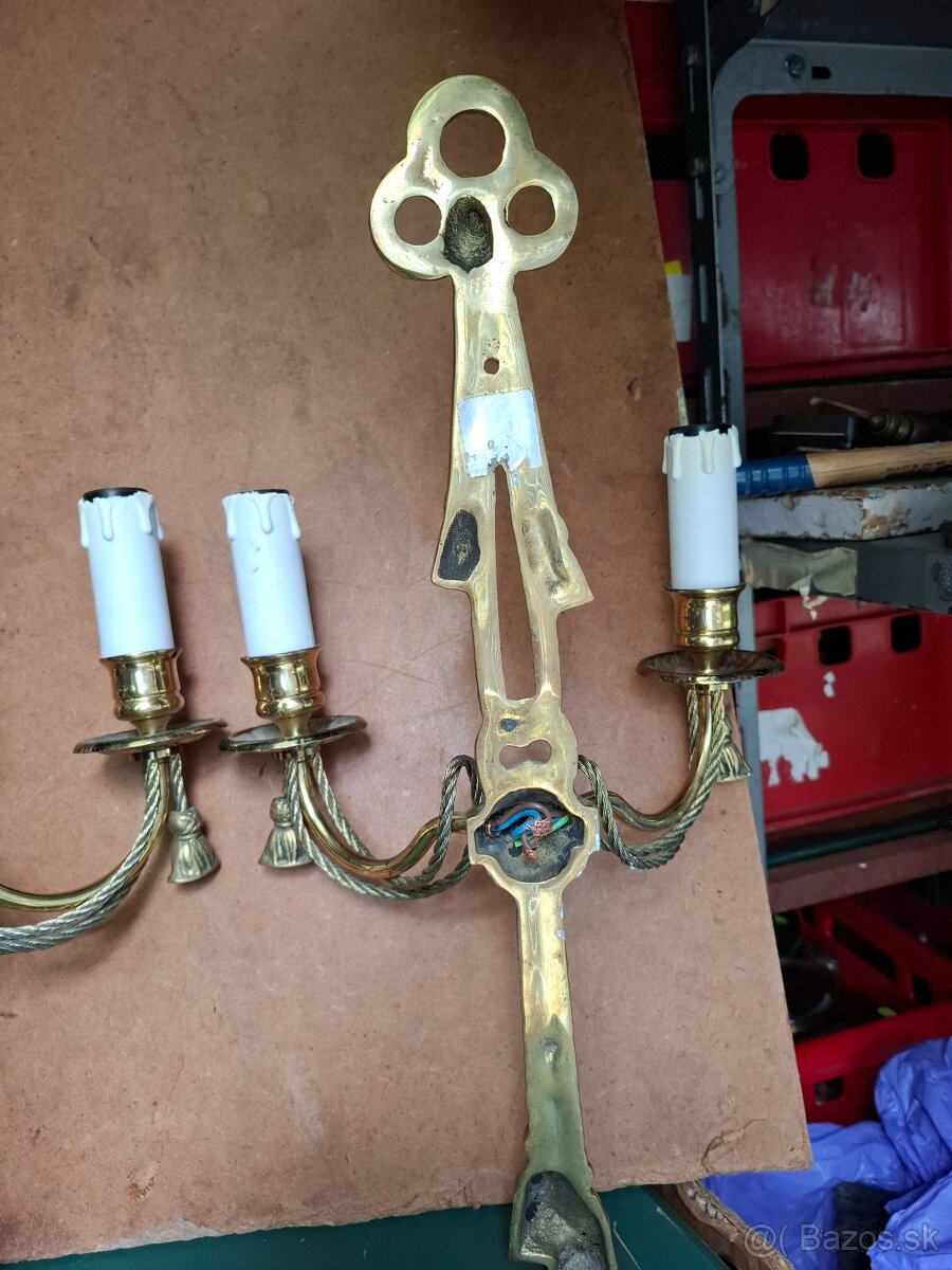 Predám staré mosadzné nástenné svietniky - 10