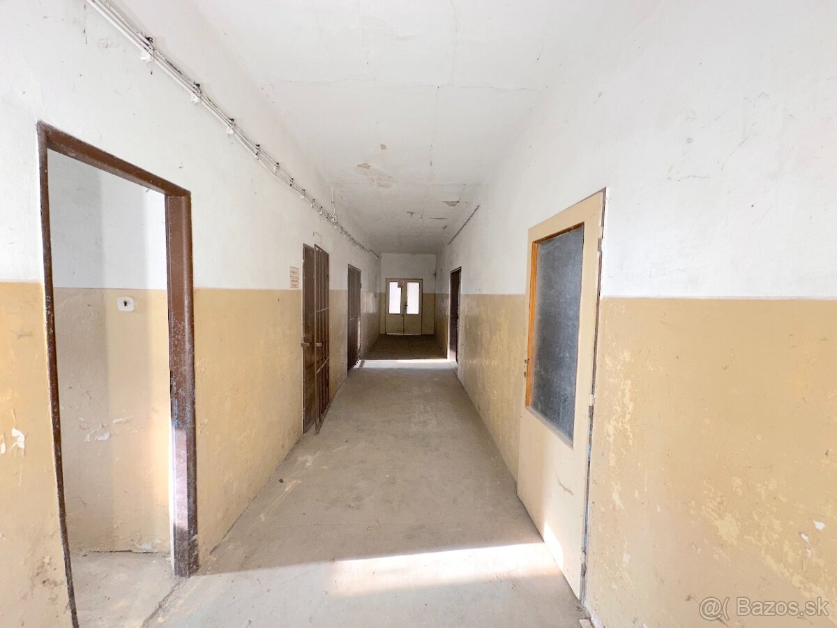 Hospodárska / Administratívna budova, 480 m2 pri Komárne - 10