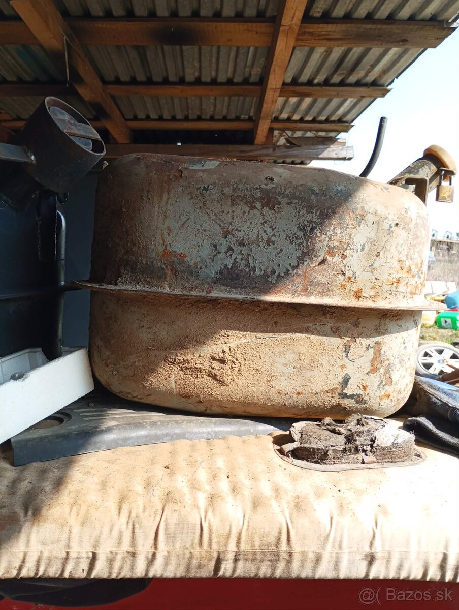 Náhradné diely - 10