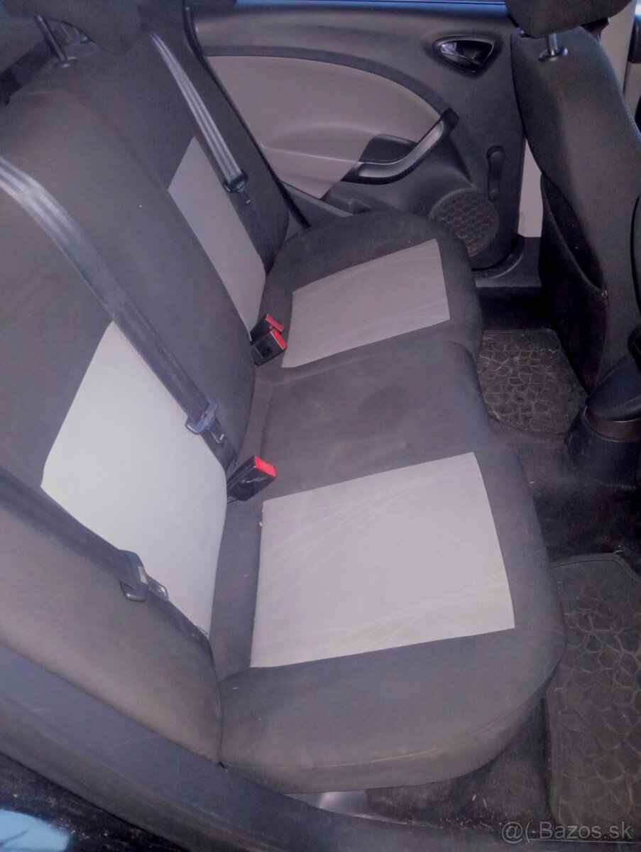 Predám Seat Ibiza combi 1.6 TDi - 10