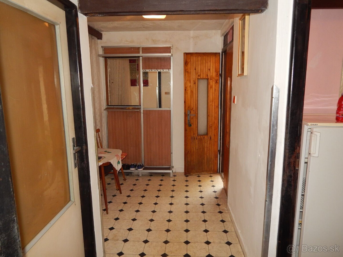 SPEKTRUM REALITY - Na Predaj rodinný dom s pozemkom 1385 m2, - 10