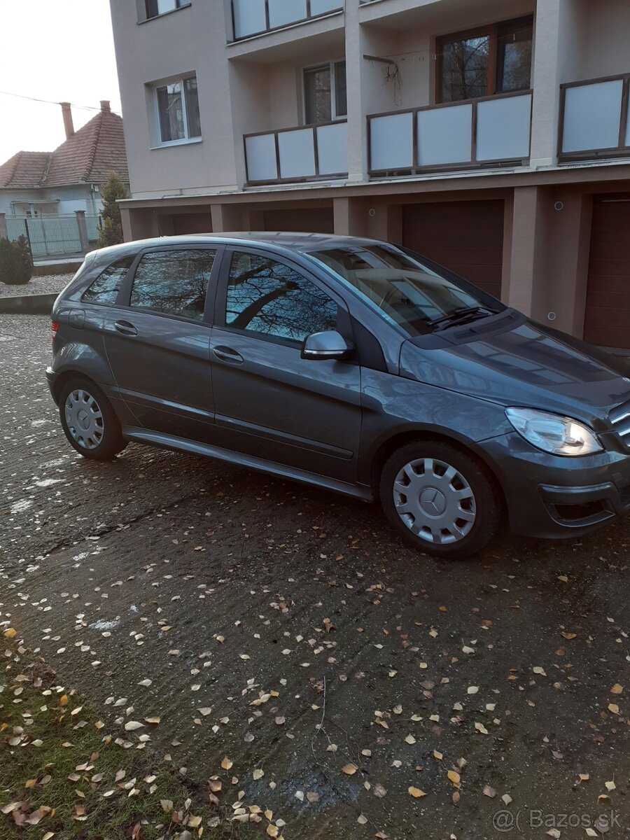 Mercedes Benz B180 CDI - 10