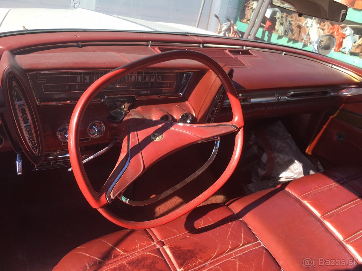 1963 Chrysler Imperial LeBaron - 10