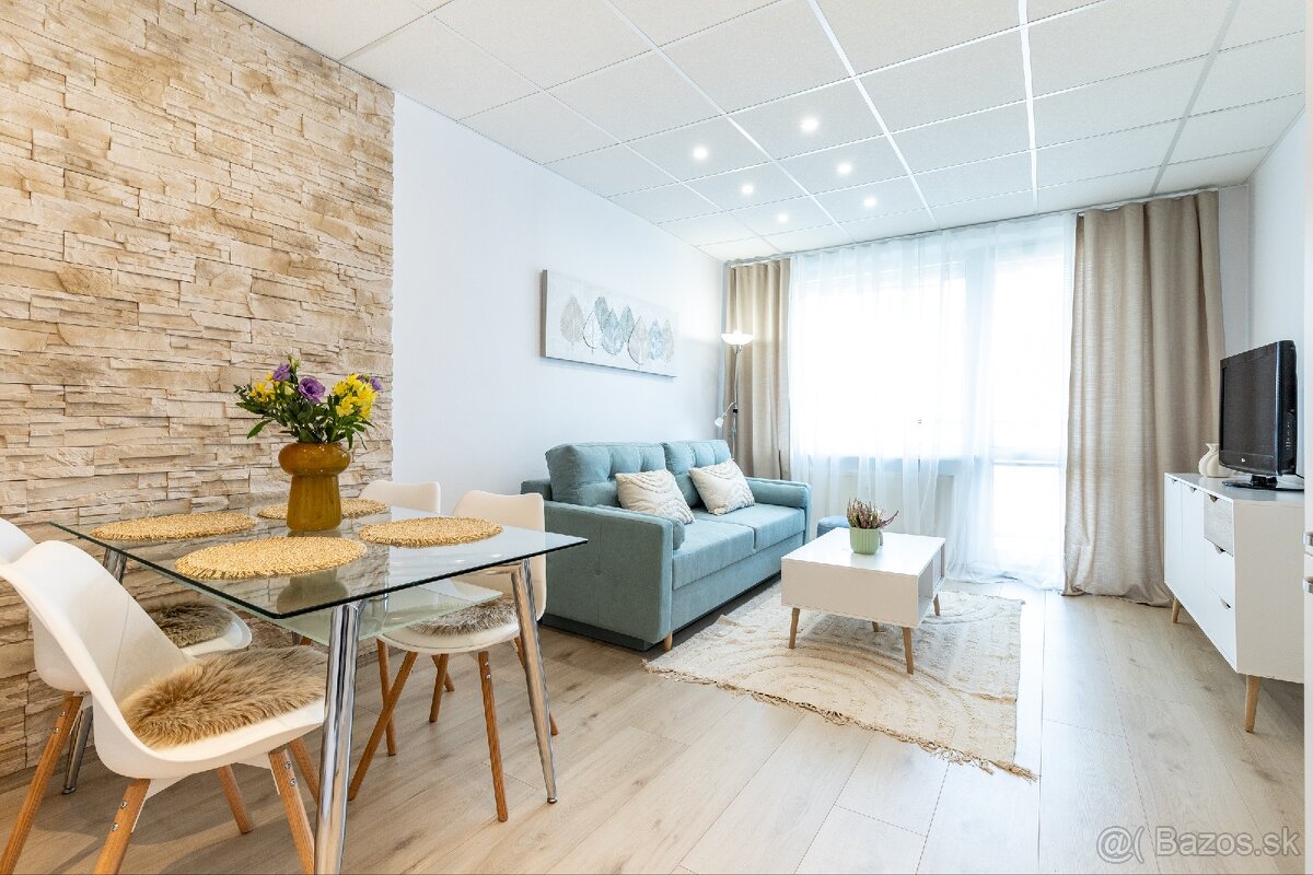 Veľký 2,5 izbový, staré mesto, centrum Košice - 10