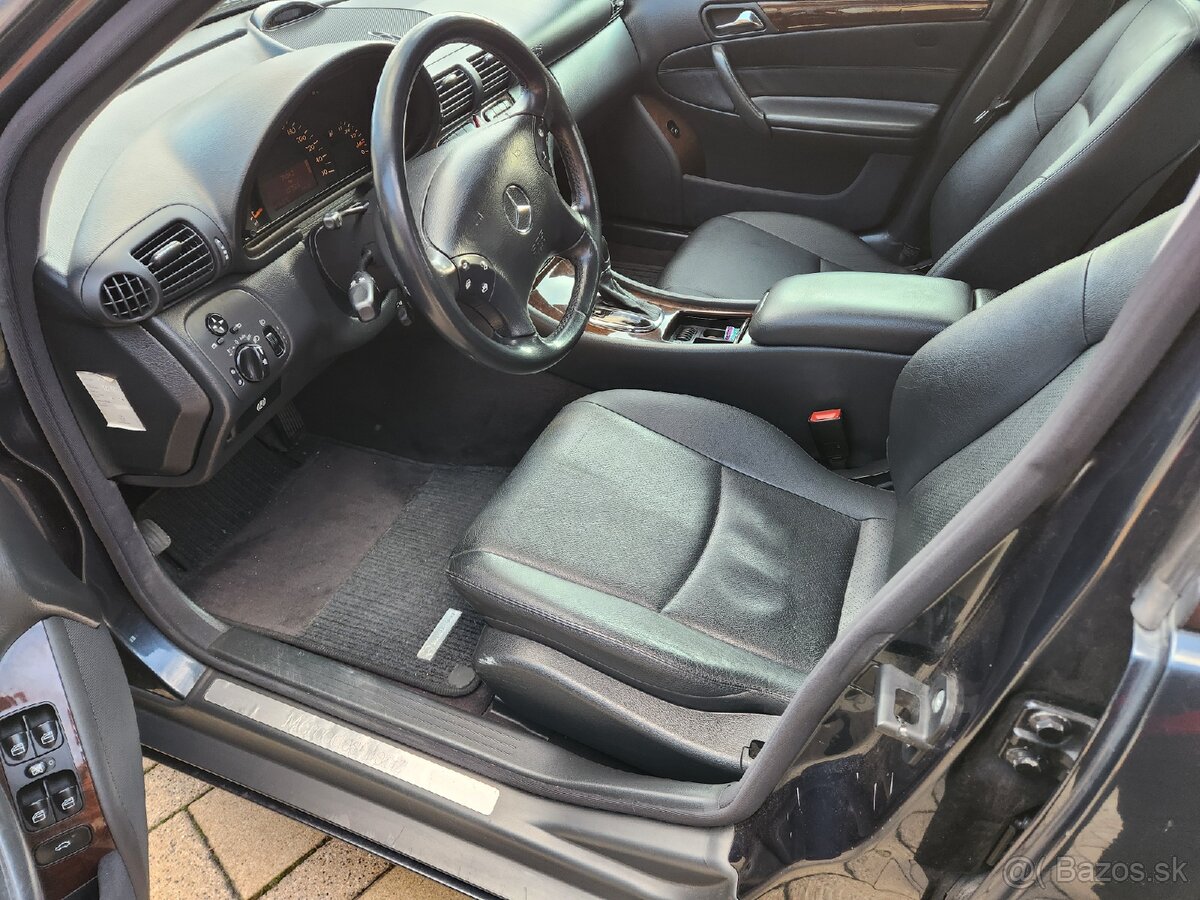 Mercedes C 320 - 10