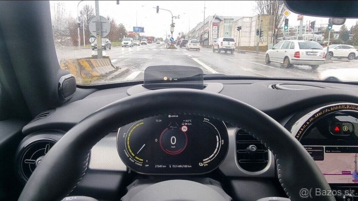 MINI Cooper SE 135kW 2022| Záruka 3/2027 | 22tkm |MAX výbava - 10