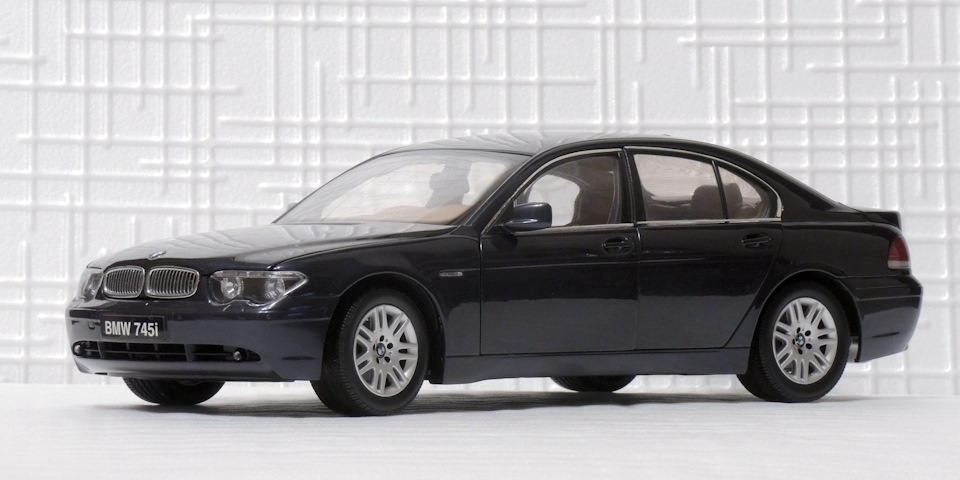 Predám model BMW 745i, e65, mierka 1:18, zn. KYOSHO. - 10